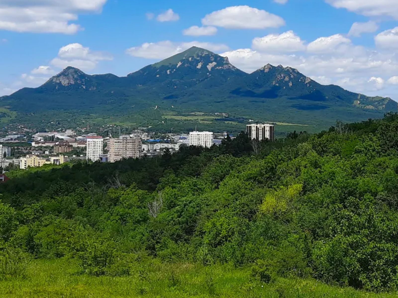 Панорама на гору Бештау