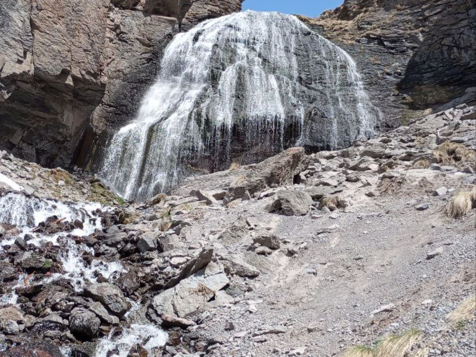 Водопад Девичьи косы
