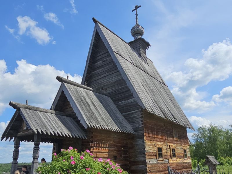Деревянная церковь