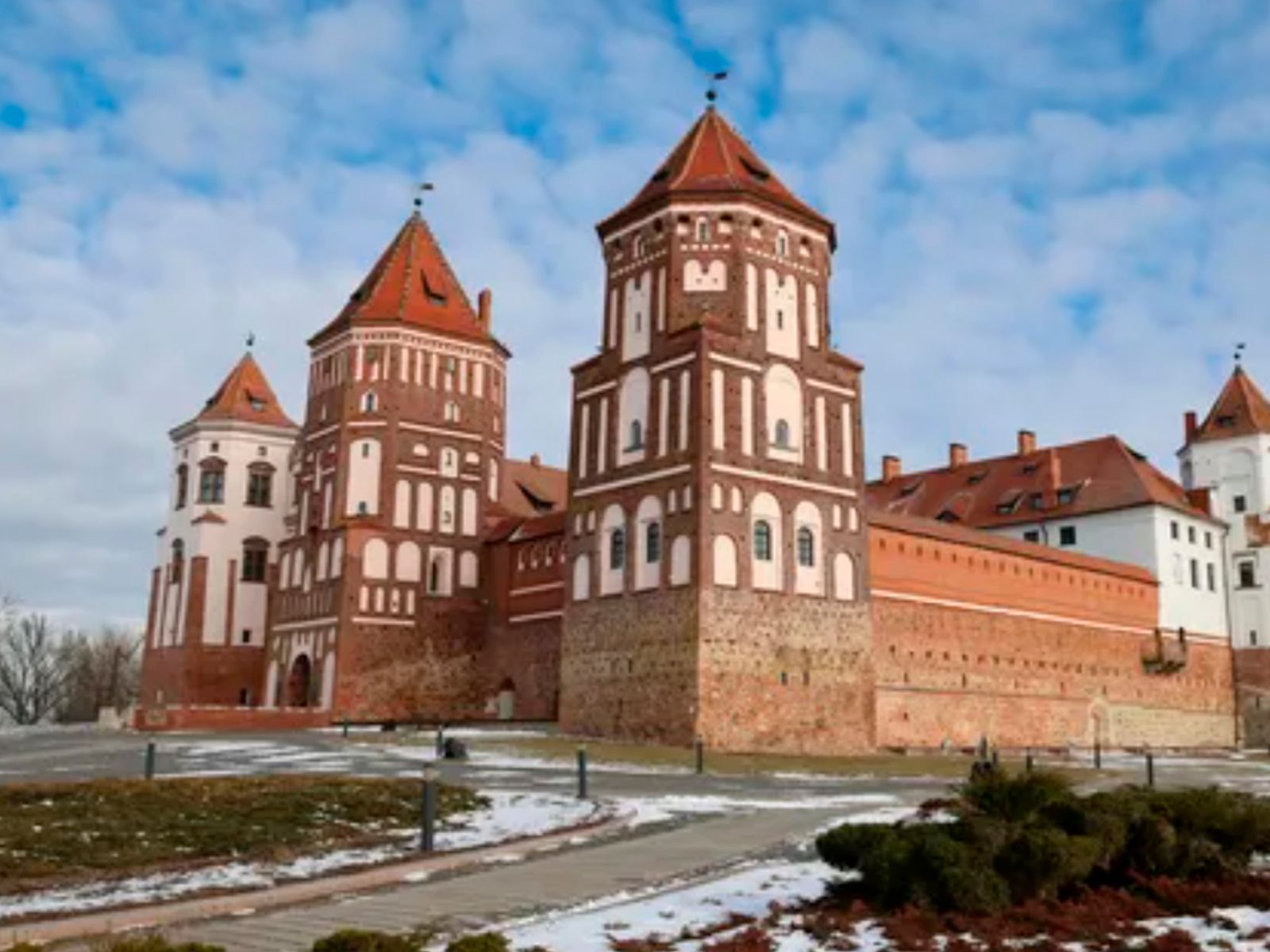 Мирский замок в Беларуси