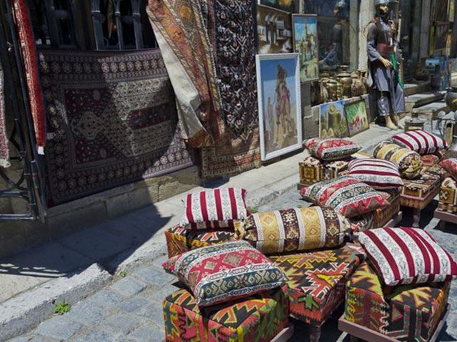 Индивидуальная шоппинг-экскурсия в Баку: гранаты и глянец — фото 2