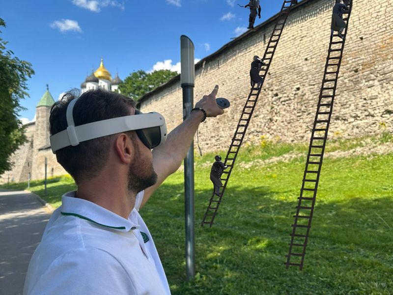 ARтефакты VRемени. Экскурсия в центре Пскова с AR-технологиями - индивидуальная экскурсия в Пскове пешком длительностью 3 часа с количеством участников до 6 человек цена экскурсии 2000₽