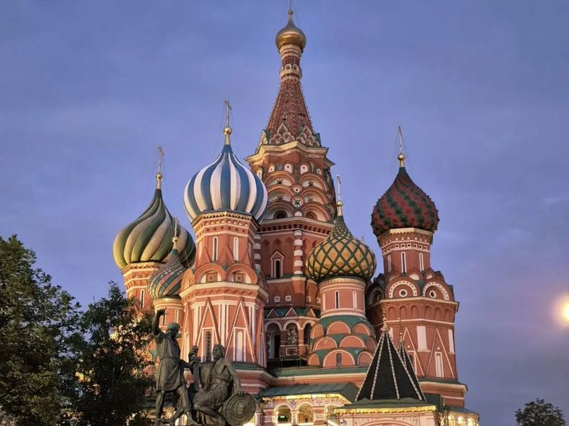 История в деталях