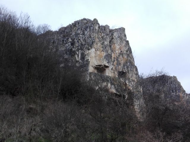 Экскурсия в Суходолье: древнейшие скальные монастыри Болгарии — фото 2