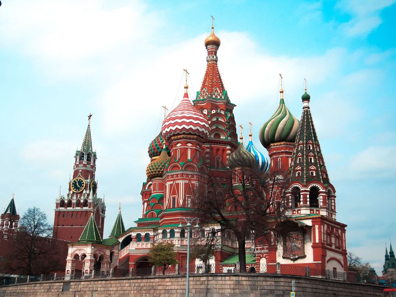 Классическая обзорная экскурсия по Москве в группе на автобусе - групповая экскурсия в Москве на автобусе длительностью 2 часа с количеством участников более 20 человек цена экскурсии 1700₽