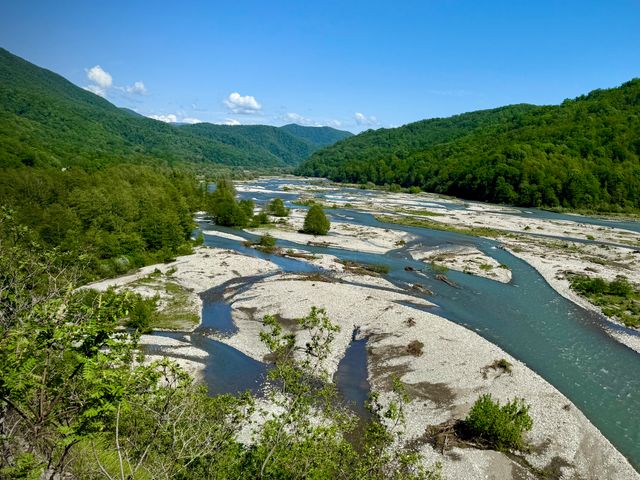 Групповая экскурсия из Лазаревского "33 водопада + зоопарк" — фото 3