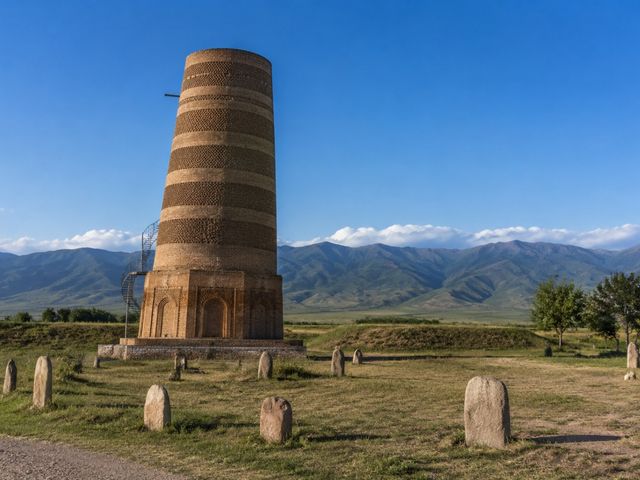 Экскурсия из Бишкека «Башня Бурана, ущелье Кегеты и водопады» — фото 2