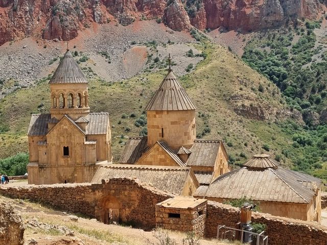 Экскурсия в Вайоц Дзор: винодельни и домашний национальный обед — фото 2