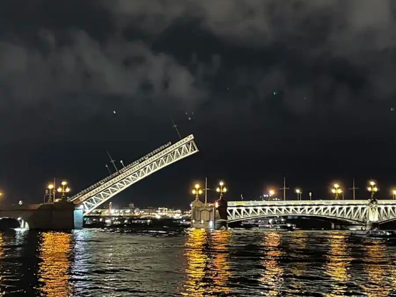 Троицкий мост