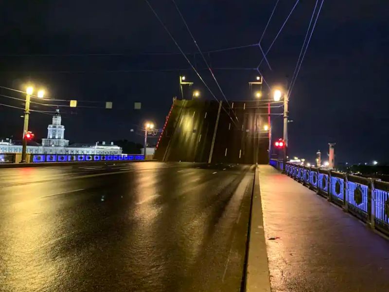 Дворцовый мост