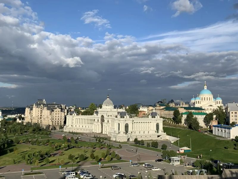 Панорама со смотровой площадки кремля. Историческая часть города