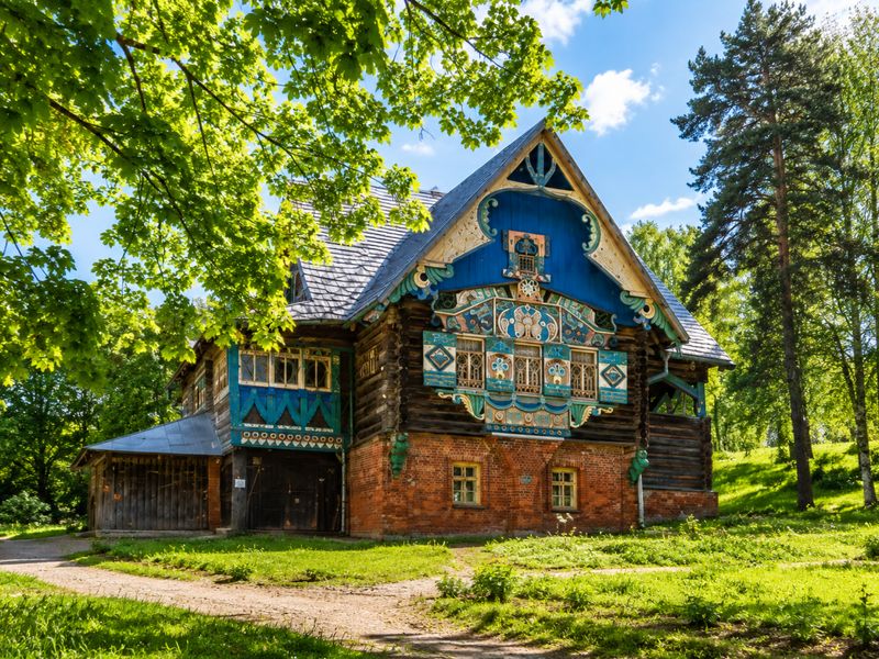 Индивидуальная экскурсия из Смоленска в Талашкино - индивидуальная экскурсия в Смоленске на машине гостей длительностью 4.5 часа с количеством участников до 10 человек цена экскурсии 9000₽