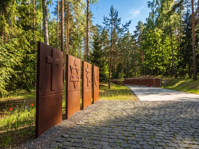 Экскурсия из Смоленска на Катынский мемориал: правда и ложь — фото 3