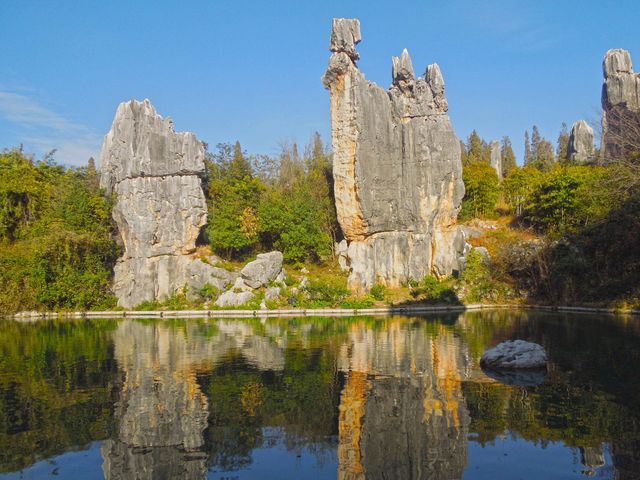 Куньмин и Каменный лес Шилинь: экскурсия в мир каменных легенд — фото 3