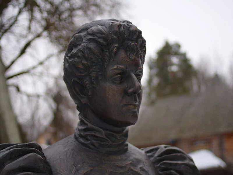 Памятник княгине Тенишевой
