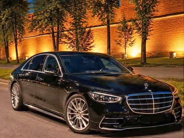 Встреча в аэропорту на Mercedes-Benz с экспресс-экскурсией — фото 2