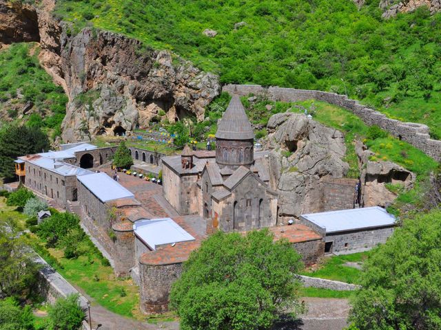 От языческого храма Гарни до синих вод озера Севан — фото 3