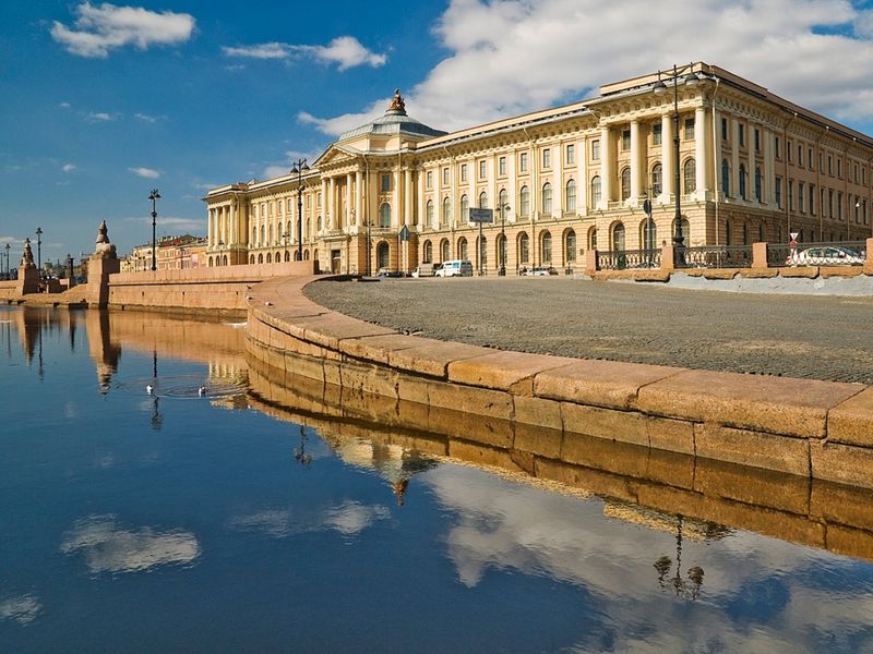Академия художеств им. Репина