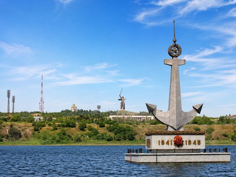 Плавучий памятник  