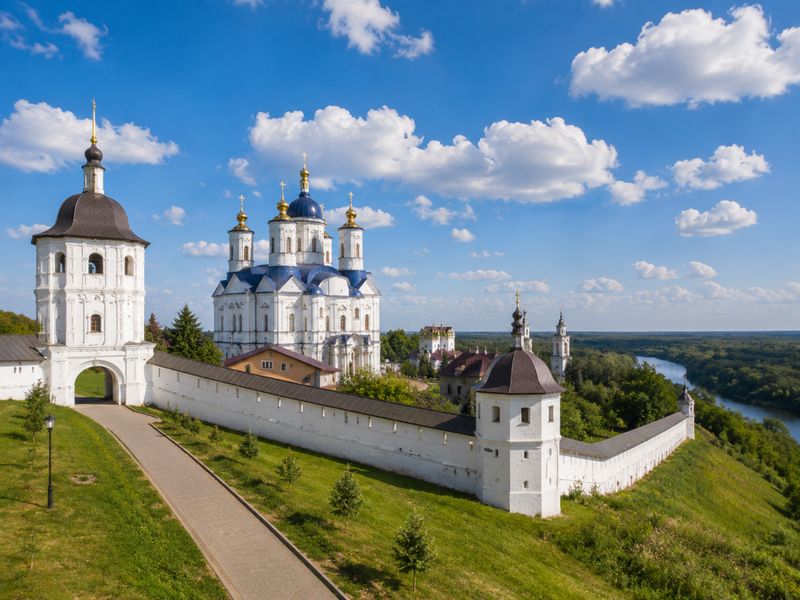 Индивидуальная пешеходная экскурсия в Брянске - индивидуальная экскурсия в Брянске пешком длительностью 2 часа с количеством участников до 5 человек цена экскурсии 5500₽