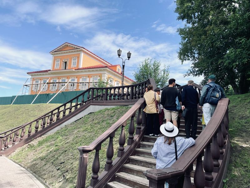 Жилой дом станции Тура