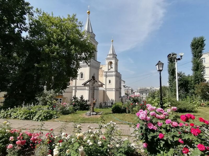 Пешеходная обзорная экскурсия по Ивановской горке - индивидуальная экскурсия в Москве пешком длительностью 2 часа с количеством участников до 6 человек цена экскурсии 12000₽