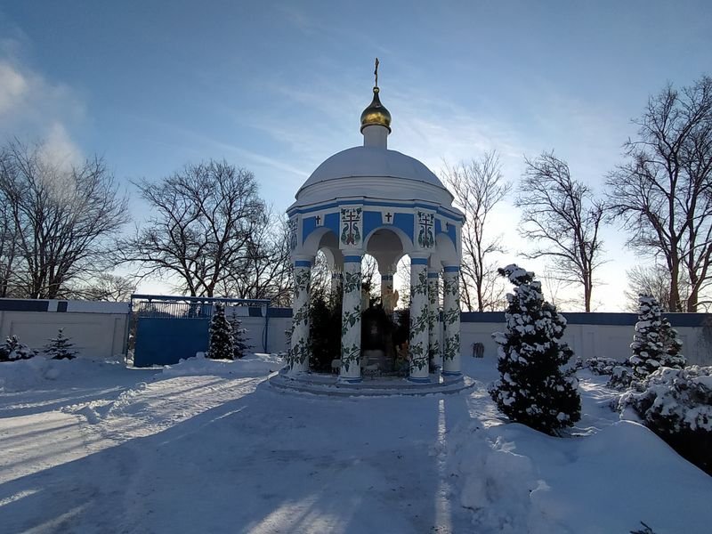 Территория монастыря