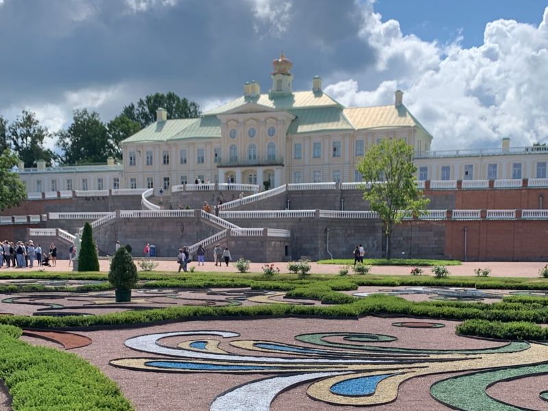 Экскурсия по парку Ораниенбаума (со встречей на месте) - индивидуальная экскурсия в Санкт-Петербурге пешком длительностью 2 часа с количеством участников до 4 человек цена экскурсии 11334₽