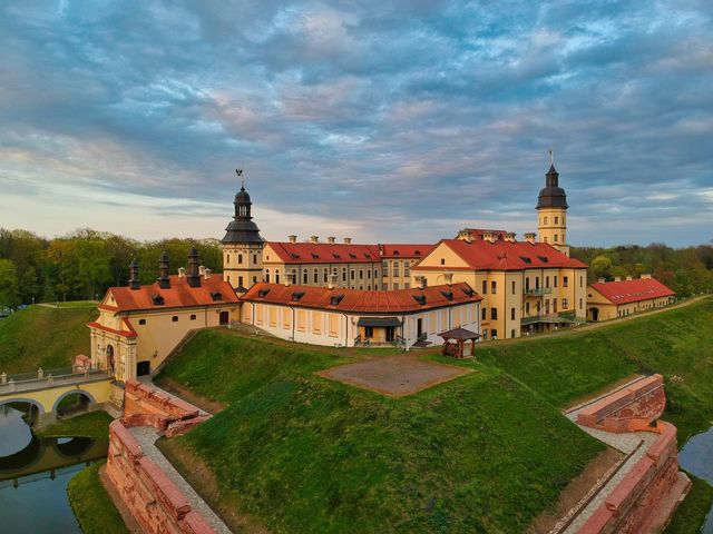 Трансфер в Несвижский и Мирский замки из Минска индивидуально — фото 2
