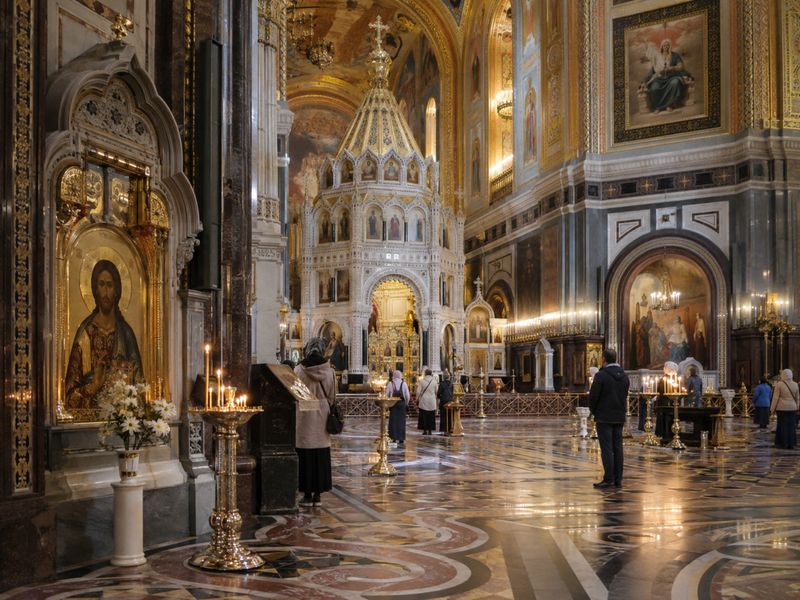 Храм Христа Спасителя с подъёмом на смотровые - групповая экскурсия в Москве пешком длительностью 1.5 часа с количеством участников более 20 человек цена экскурсии 2275₽