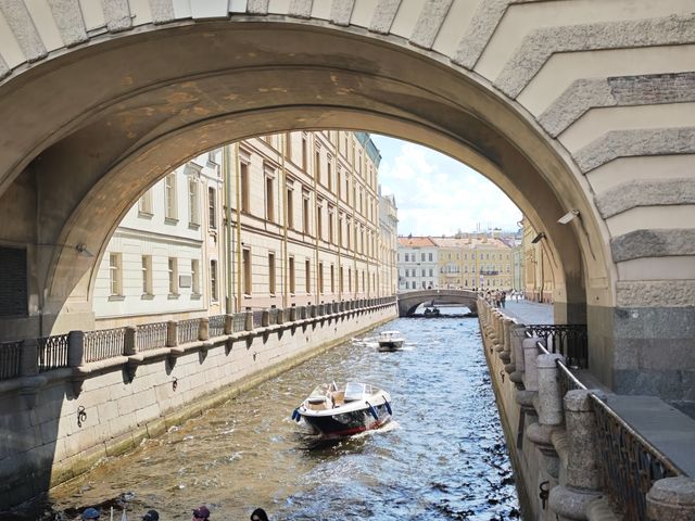 Обзорная экскурсия по центру Санкт-Петербурга с фотосессией — фото 3