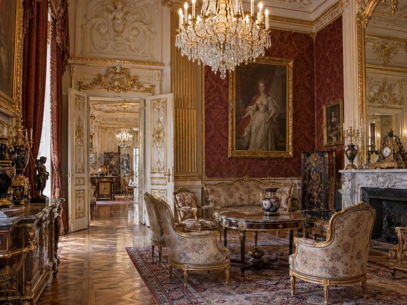 Интерьер (фото сгенерировано с помощью ии)