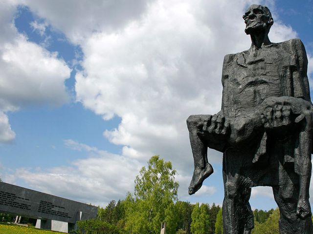 Индивидуальный трансфер из Минска "От Кургана Славы до Хатыни" — фото 3