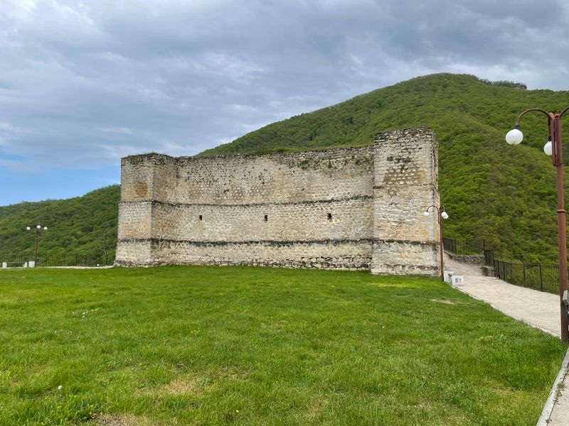 Крепость 7 братьев и 1 сестры
