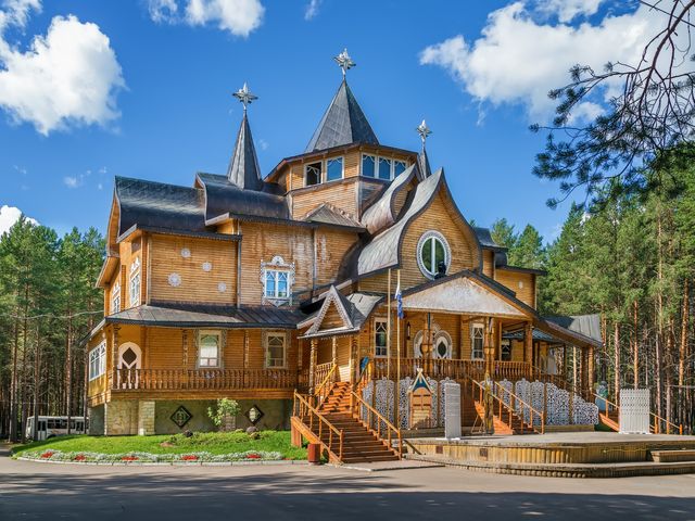 Экскурсия по улочкам до Городской резиденции Деда Мороза — фото 3