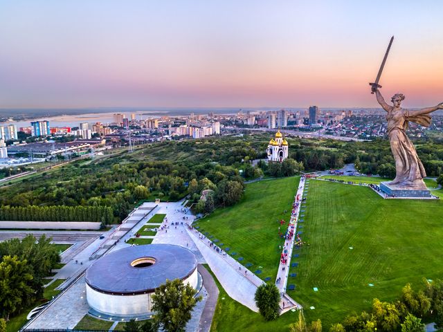 Обзорная экскурсия к важнейшей высоте России: Мамаев курган — фото 2