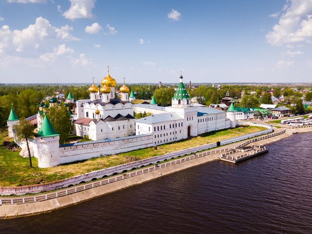 Экскурсия в Костроме: визитные карточки + Ипатьевский монастырь