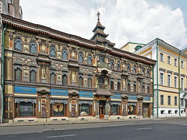 Пешеходная экскурсия "Шепот старых стен: загадки Мясницкой улицы" — фото 2