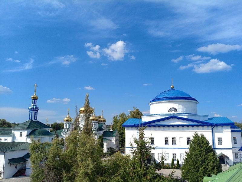 Экскурсия в храм Спаса Нерукотворного, Зилантов монастырь и Раифу - индивидуальная экскурсия в Казани на машине гида длительностью 5 часов с количеством участников до 4 человек цена экскурсии 12000₽